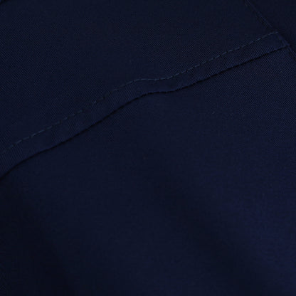 Tissu bleu marine — détail de la couture
